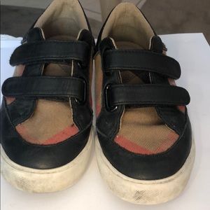 Burberry Boys shoes